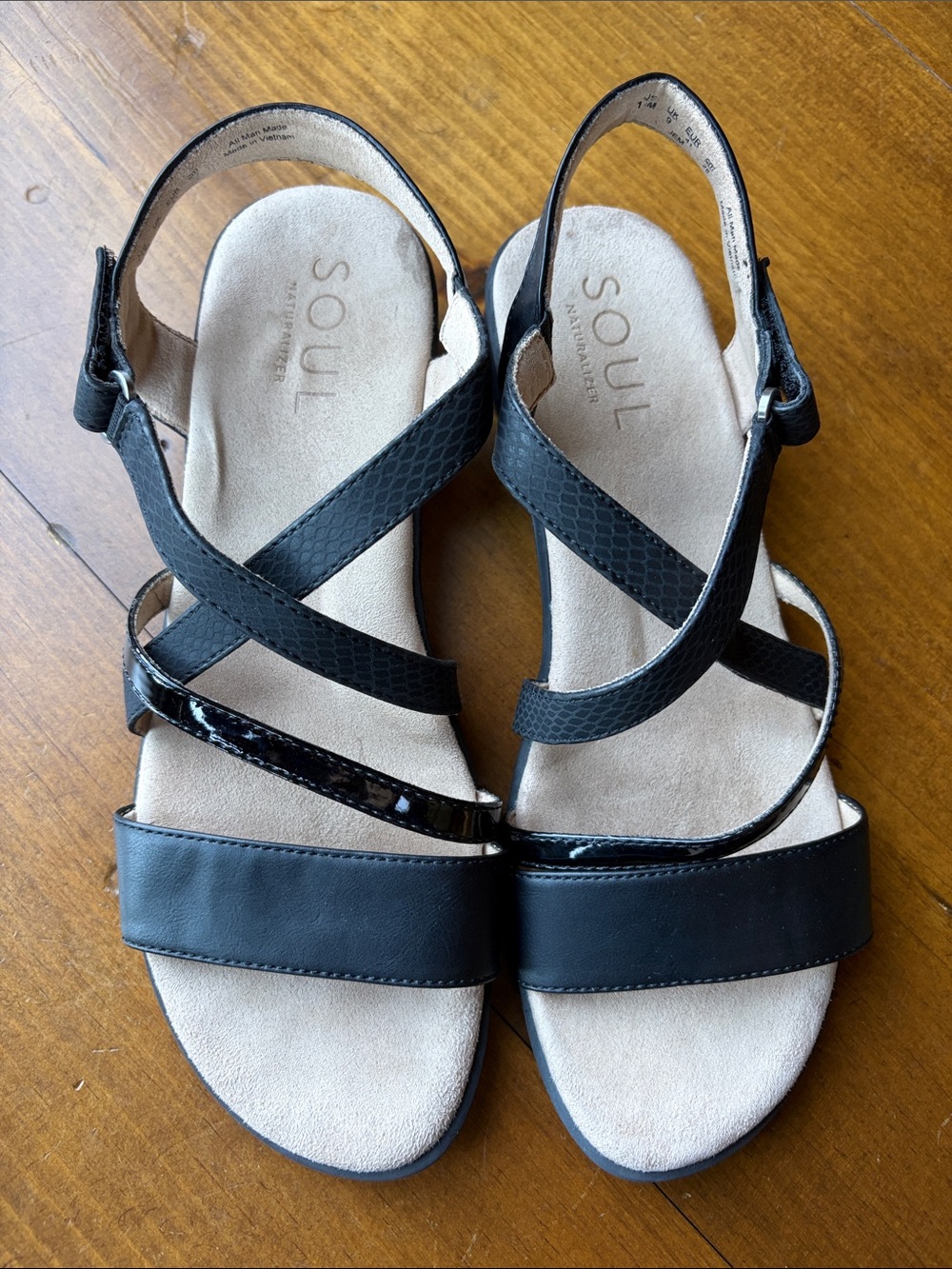 Soul Naturalizer Black Sandals Sz 11